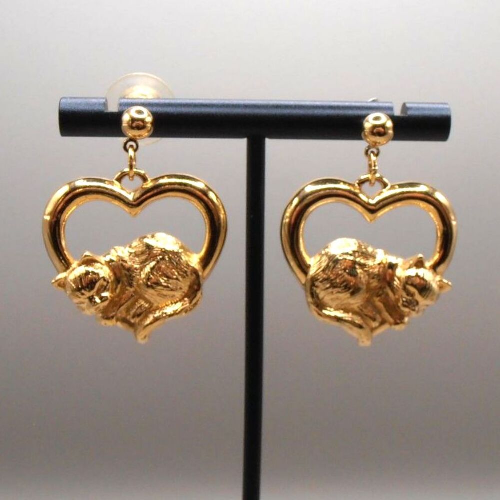 VTG Avon Gold Tone Heart Earrings w/ Sleeping Cat Dangle – Post Back Cute